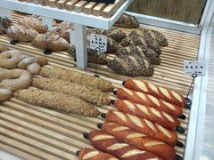 -焙丽拾光(麦凯乐直营店)