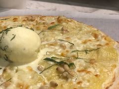 雪山榴莲松子薄饼-农畉LONFOOD(福田星河COCOPark店)