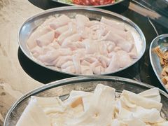 -牛一煲美食(江高店)