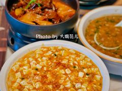 手剥虾仁蟹粉烩豆腐-苏帮袁Sue Cuisine(来福士店)