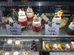 -LINE FRIENDS Garosu-gil Flagship Store