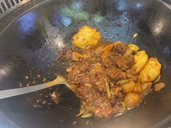 -哈尔滨烧烤·山河村铁锅炖(交大店)