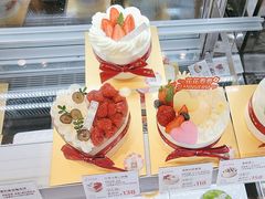 -花花卷卷·鲜食蛋糕(静安久光百货店)