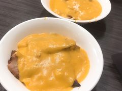 猪颈肉芝士捞公仔面-新记餐厅(香槟大厦店)