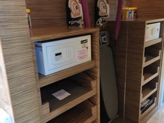 -上海滴水湖皇冠假日酒店