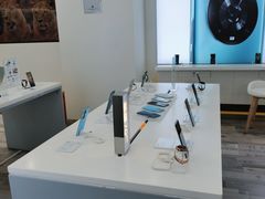 -荣耀授权专卖店(黄浦浙江中路店)