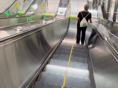 -红土地(地铁站)