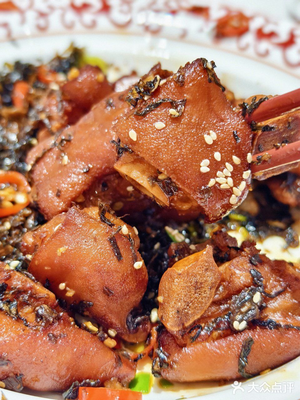 不一样的小炒肉，食材新鲜、服务敲好！ 