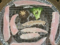 -山川小町·极番烧肉(新地假日广场店)