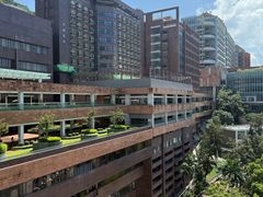 -香港大学
