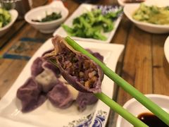 紫甘蓝锅巴馅饺子-宝源饺子(麦子店街店)