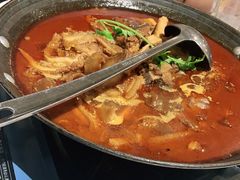 -霄汉牛三鲜湖北砂锅菜(万松园2店)