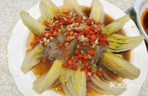 Stir-Fried Baby Bok Choy with Garlic and Vermicelli