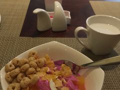 -三亚湾海居铂尔曼度假酒店