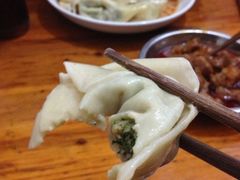 荠菜肉馄饨-潘国仙耳光馄饨(黄家阙路店)