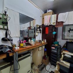 -兰建理发店