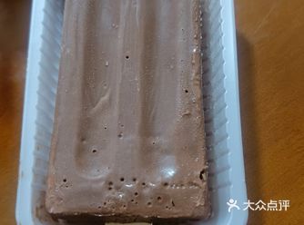 这个雪糕超级好吃 满满的巧克力 多重口感，巧克力雪糕