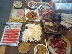-青古韩式炭火烤肉店