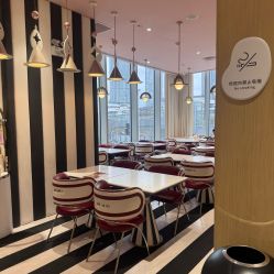 -奈尔宝·儿童乐园·亲子餐厅(前滩店)