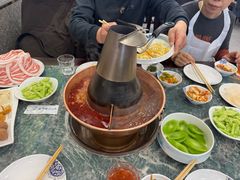 -楼外楼大刀肉传统火锅居(幸福街店)