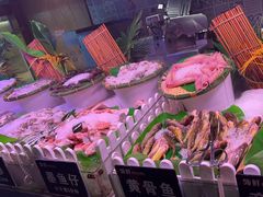-领鲜活海鲜榴莲自助火锅(东门店)