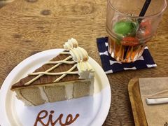 焦糖糯米蛋糕-野路甜点铺(松柏路店)