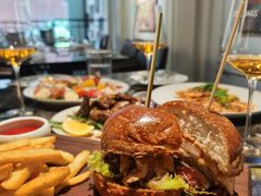 -LESCEDARS Brasserie Bistro香柏树