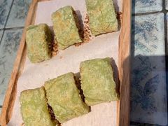 招牌麻糍-弄堂里· 江南名肴(西湖龙井路店)