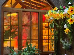 -月亮眼花园餐厅书吧酒吧