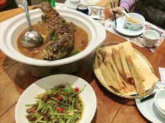 -黄泥岗·地道湖北菜(奥特莱斯店)