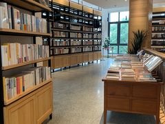 -简屋书店