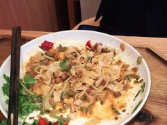 麻酱肉臊子拌粉-小满手工粉(上海维璟广场店)