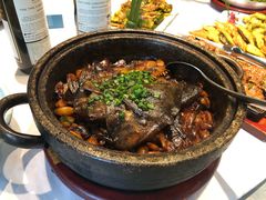 -海派美食·家宴海鲜青岛菜·石锅鲽鱼头(东方城店)