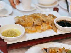 白切鸡/半只-勝記酒家·37年老字号·经典粤菜(荔枝公园店)