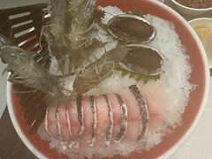 -红鼎豆捞·非遗鲍皇汤火锅(宝丰路店)