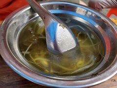 酸菜豆芽汤-晓芬叉烧圆子粉