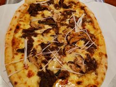 烤牛肉披萨-I HOLIC艾豪丽披萨(KKone店)