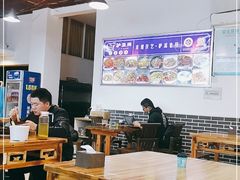 大堂-湘聚南县土菜馆(龙山二路店)