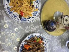 -天天向上素食餐厅(五台山店)