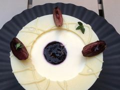 樱桃意式鲜奶酪-潮一不贰·法式甜品·生日蛋糕·西式简餐(外滩店)