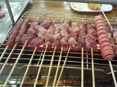 -哈尔滨小酒馆·鲜肉现穿自助烧烤(康新花园店)