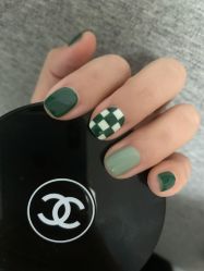 -吉吉靓甲美睫