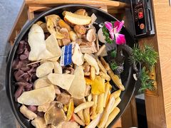 -一朵菌·野生菌探索家火锅(南亚店)