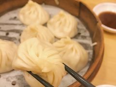 招牌蟹黄汤包-龙咆汤包·手工现包小笼(拱北口岸店)