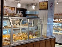 面包甜点陈列柜-老大昌(淮海中路店)