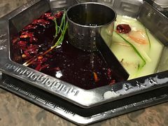 鸳鸯锅-佬土鹅肠火锅(中建大观店)