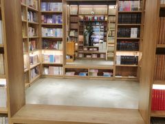 -江汉书店书·咖啡(美佳华店)