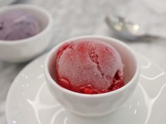 覆盆子雪芭雪泥-哈根达斯(美罗城店)