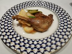 法式油封鸭腿-哈拉硕俄式西餐
