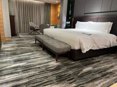 -上海虹桥祥源希尔顿酒店